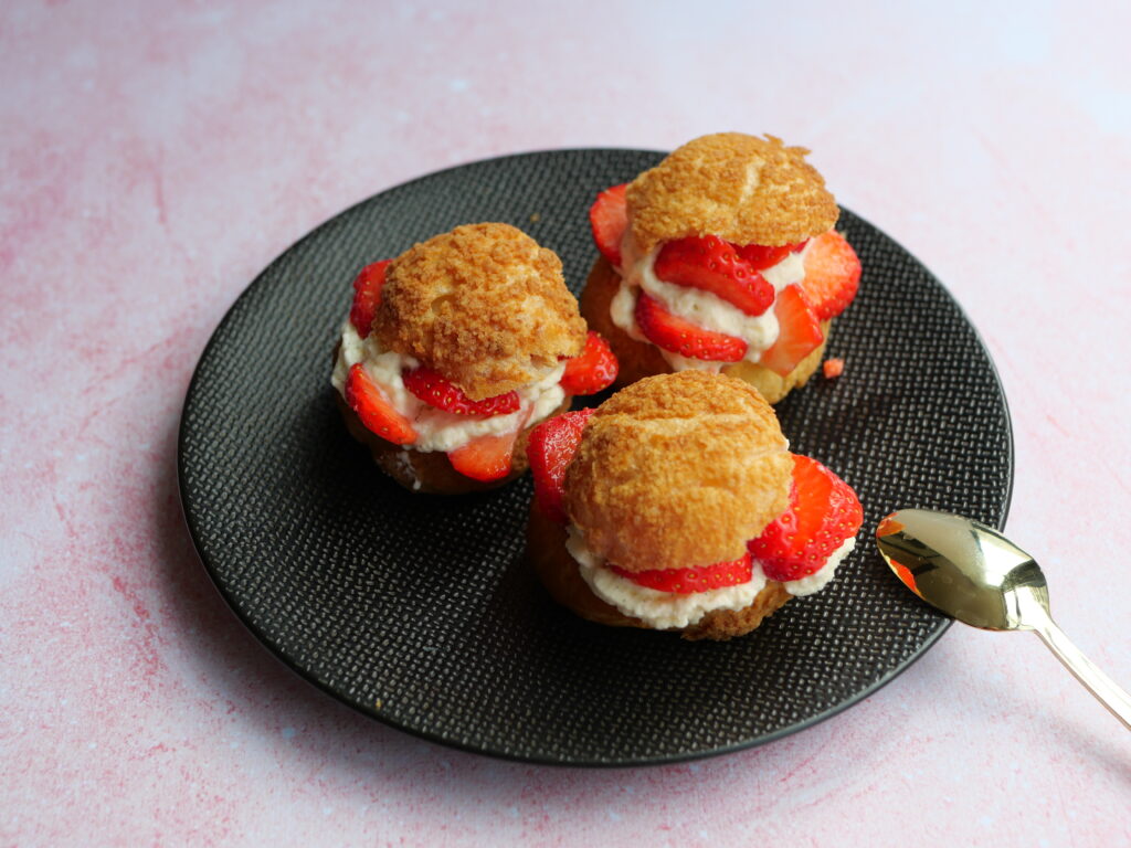 choux aux fraises