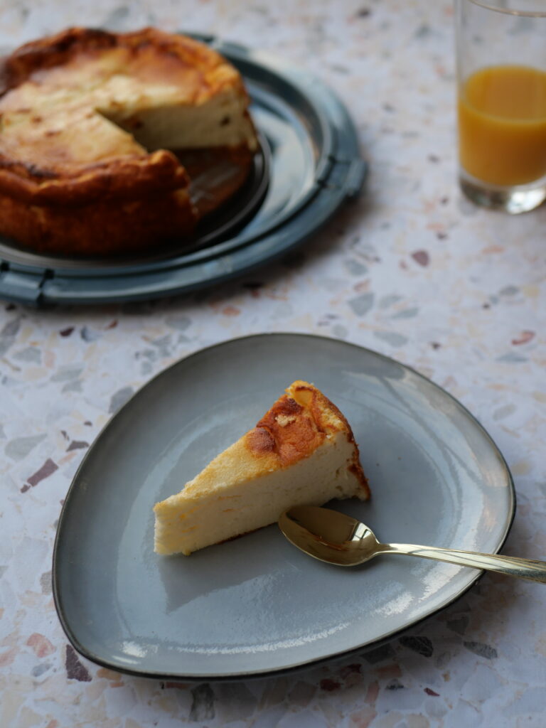 part de gâteau au fromage blanc