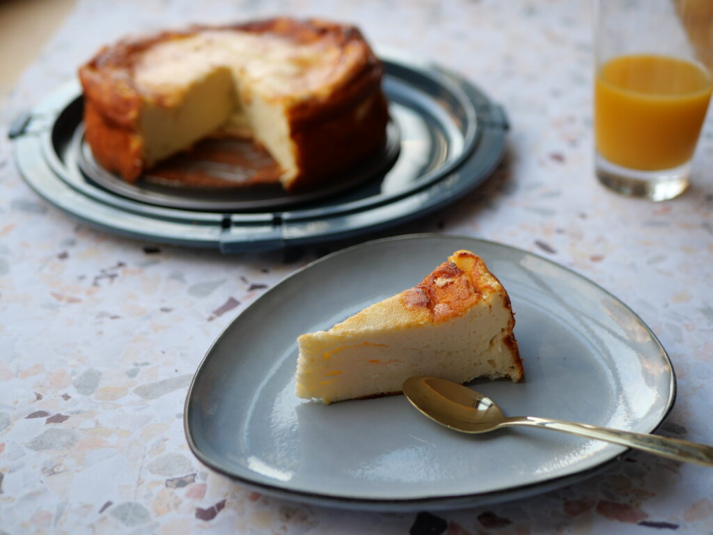 part de gâteau au fromage blanc