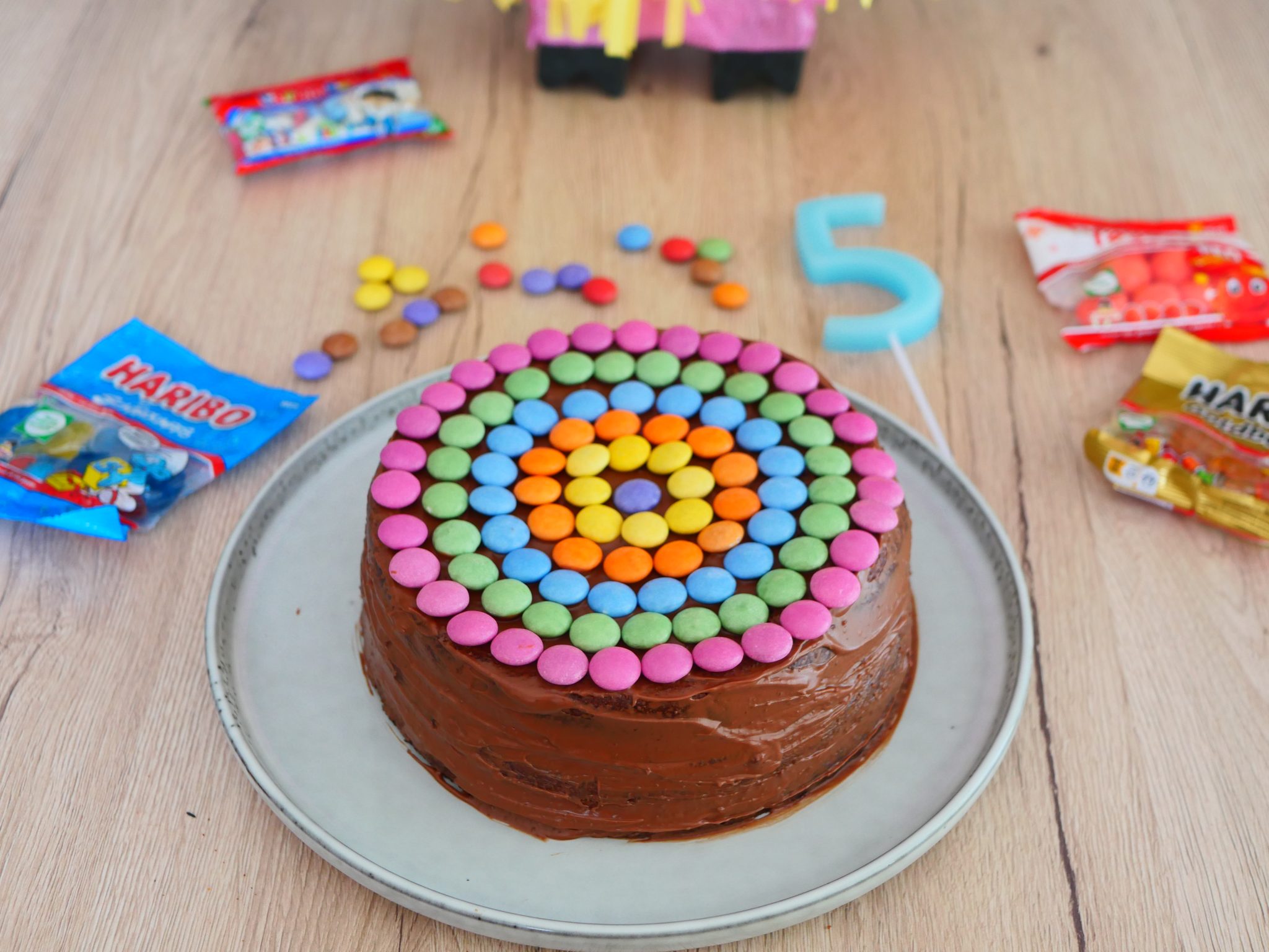 Amscan Piñata Gâteau D'Anniversaire - Piñata Classique En Papier Mâché à Tirer, Décoration Et Jeu Fun Pour Fêtes